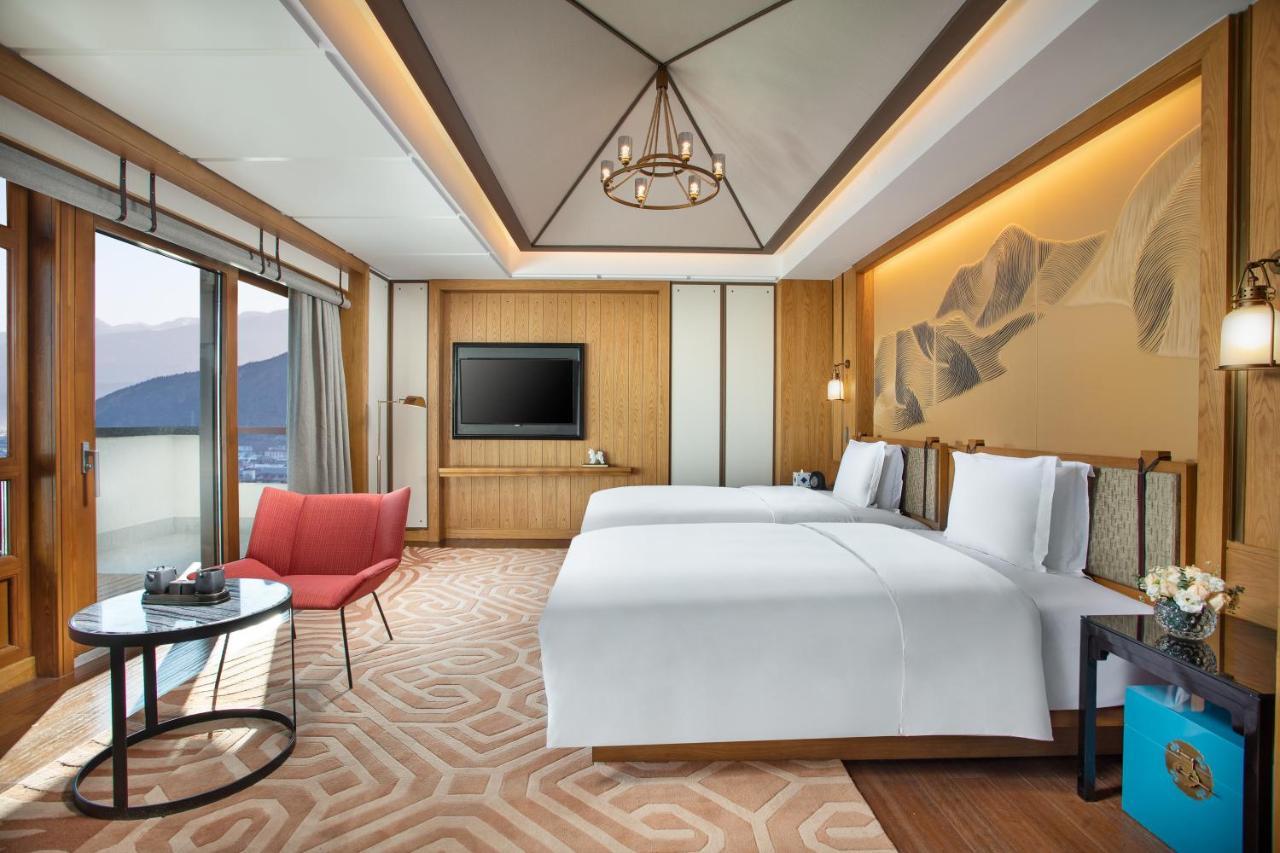 Hotel Indigo Diqing Moonlight City By Ihg Shangri-La Buitenkant foto