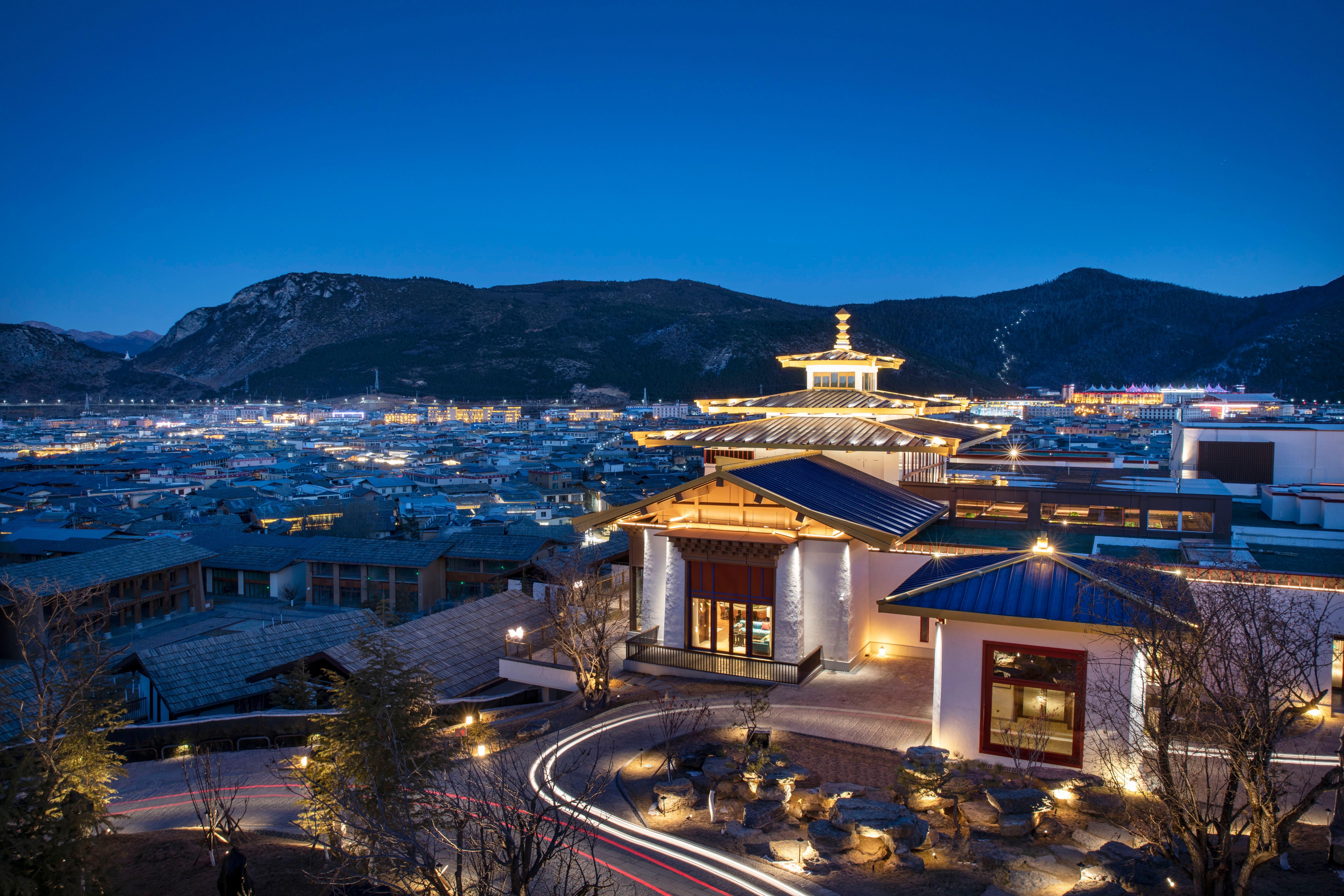 Hotel Indigo Diqing Moonlight City By Ihg Shangri-La Buitenkant foto